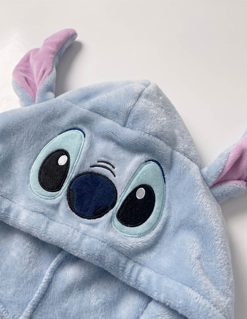 Bata de dormir stitch para niña 4